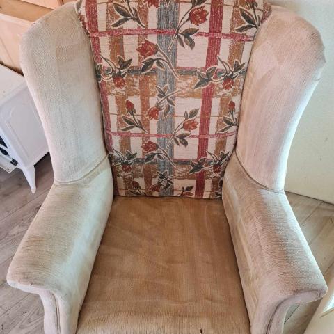 armchair clean after
