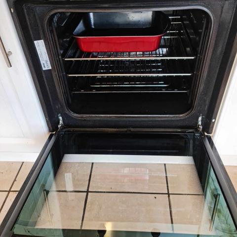oven clean after
